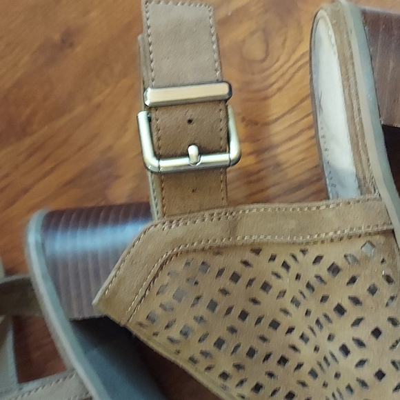 Xappeal perforated booties - Picture 4 of 4